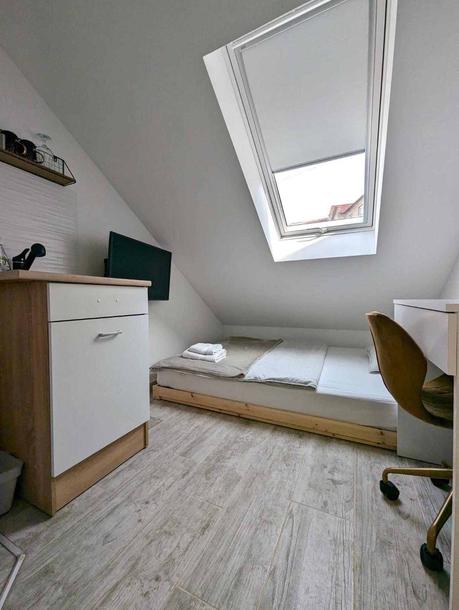 Miniscule Urban Tent Загреб Екстериор снимка